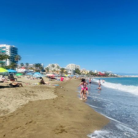 Victoria Luxury Beachfront Apartment In Benalmadena Costa Extérieur photo