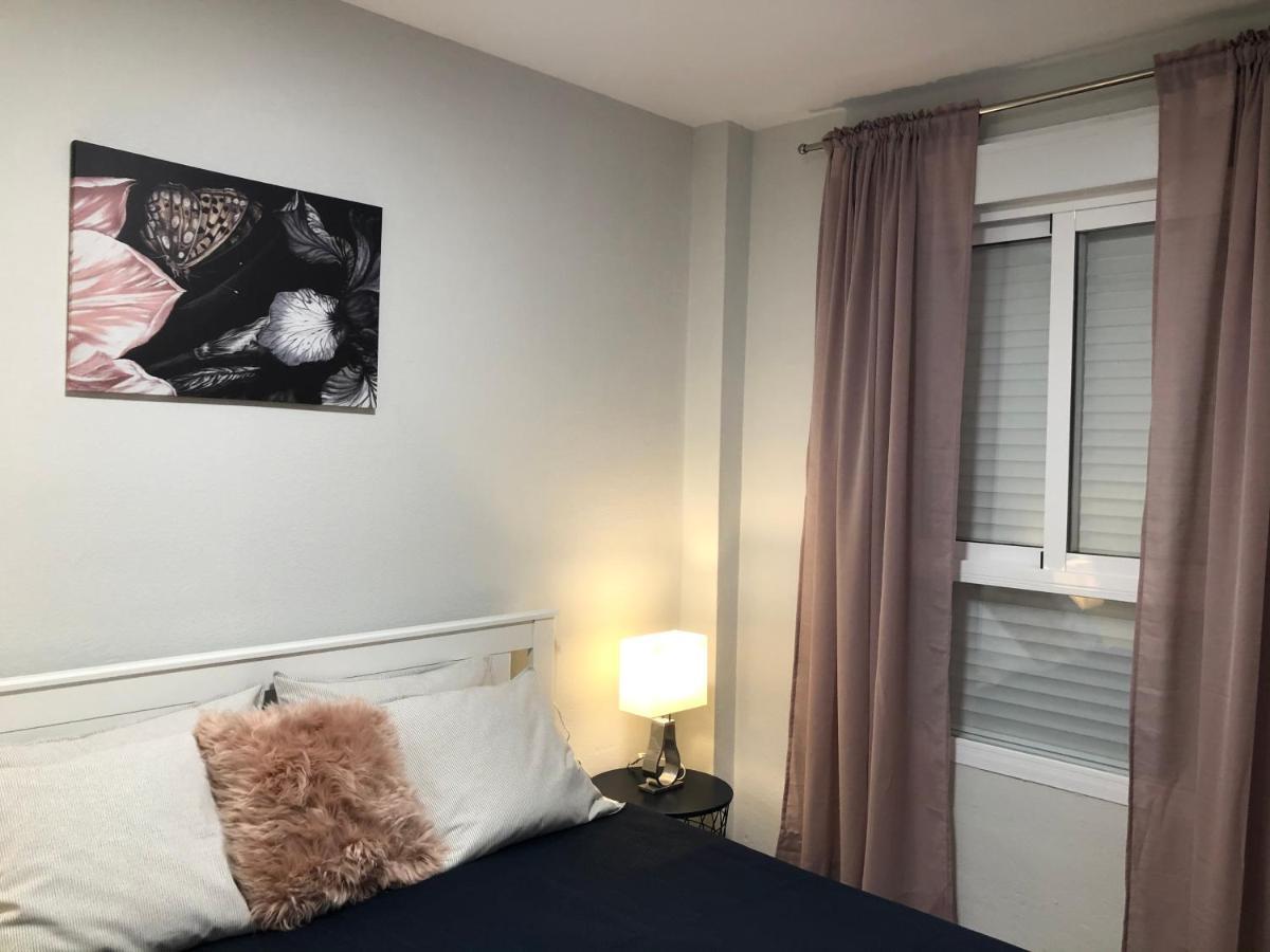 Victoria Luxury Beachfront Apartment In Benalmadena Costa Extérieur photo
