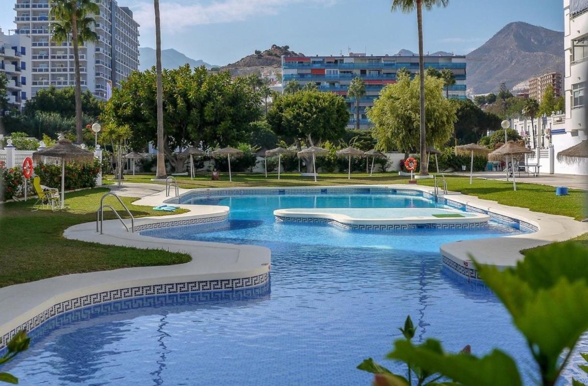 Victoria Luxury Beachfront Apartment In Benalmadena Costa Extérieur photo