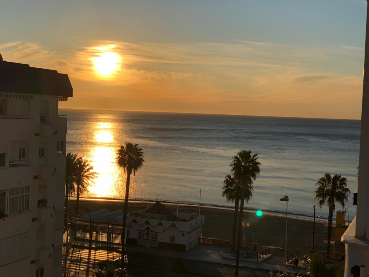 Victoria Luxury Beachfront Apartment In Benalmadena Costa Extérieur photo