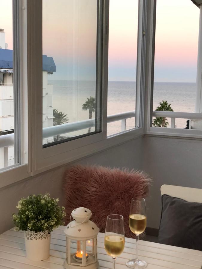 Victoria Luxury Beachfront Apartment In Benalmadena Costa Extérieur photo