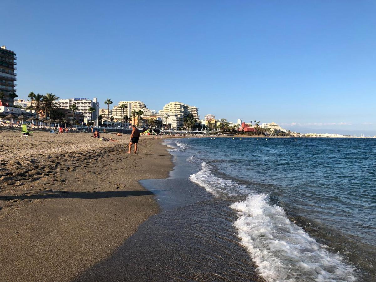 Victoria Luxury Beachfront Apartment In Benalmadena Costa Extérieur photo