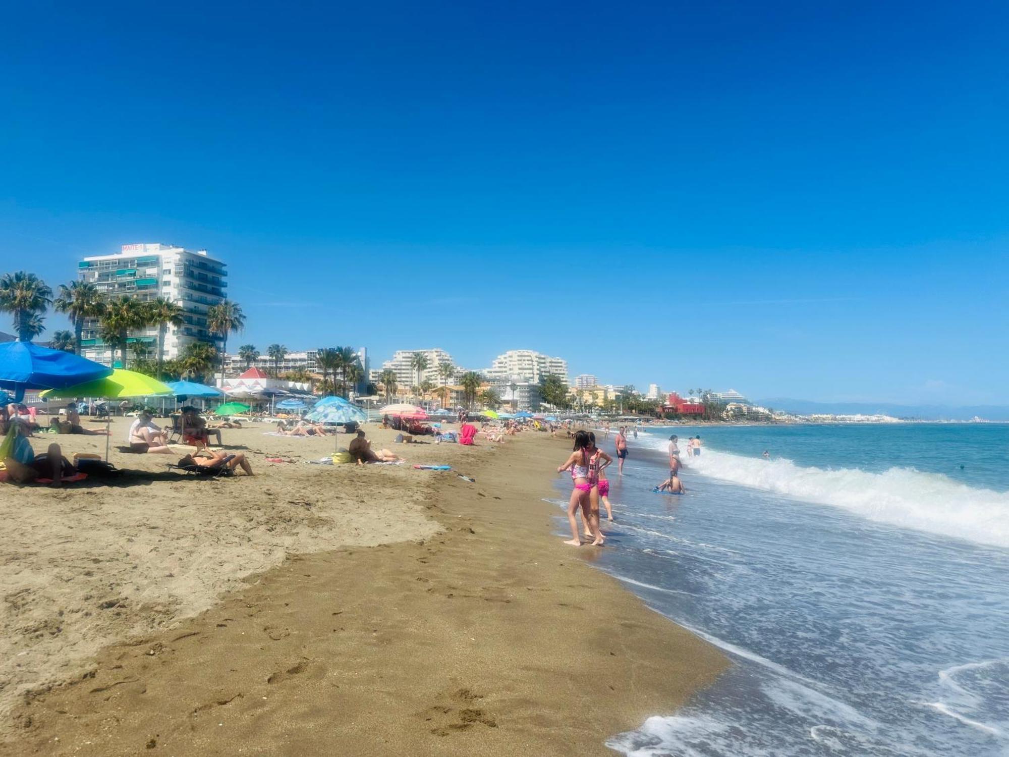 Victoria Luxury Beachfront Apartment In Benalmadena Costa Extérieur photo